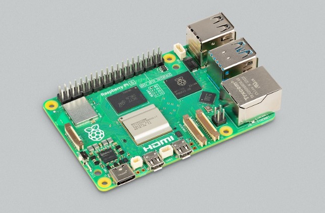 e络盟发售功能强大的入门级 Raspberry Pi 5 2GB