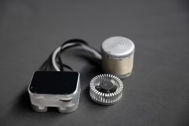 清华团队研发出高分辨率传感器 突破机器人“类人触觉”核心难题